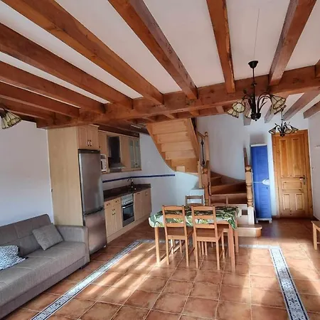Casa Male * Pimiango