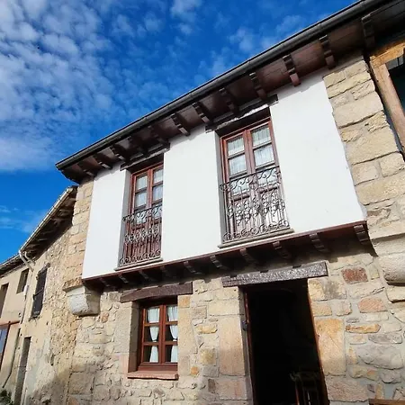 Casa Male Pimiango